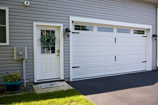 24/7 Emergency Garage Door Panel Replacement experts in Badger, AK